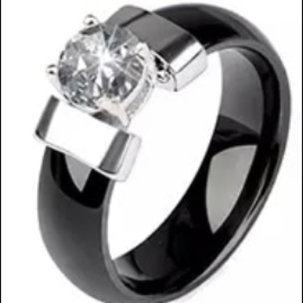 Black ceramic ring size 5